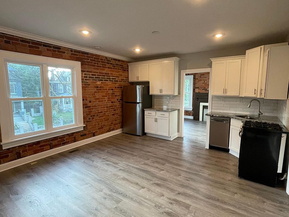 1st image of 388 Fairwood Ave #B