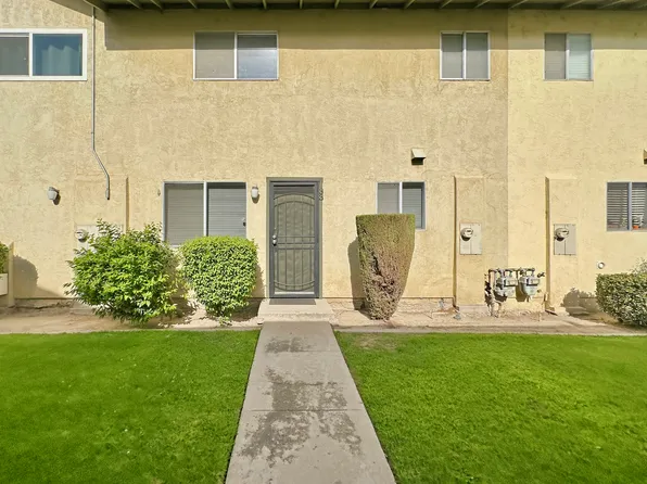800 Lexington St APT 33, Delano, CA 93215