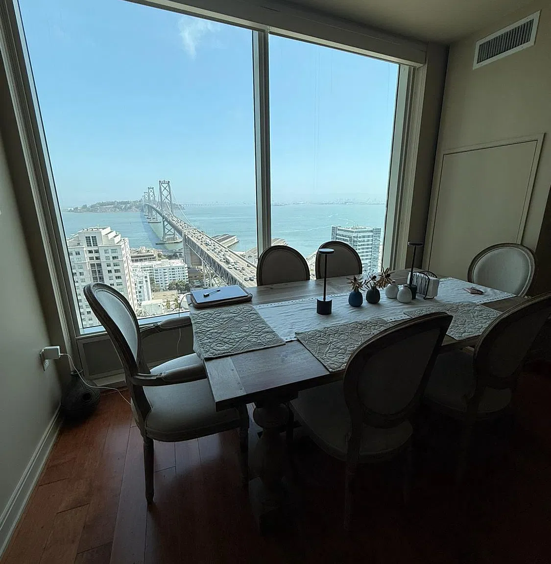 1 bed, 1.0 bath, 837 sqft, $6,800 — Photo 1