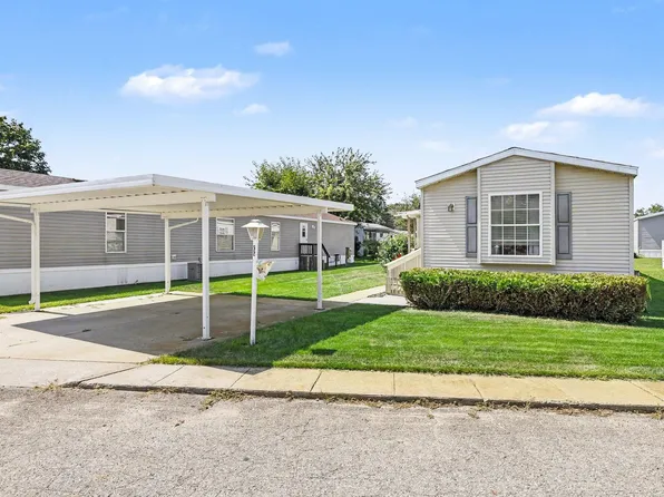 69205 Garver Lake Rd #52, Edwardsburg, MI 49112