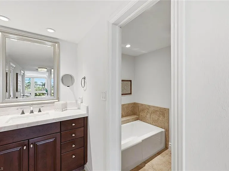 4031 Gulf Shore Blvd N #55 — Photo 28