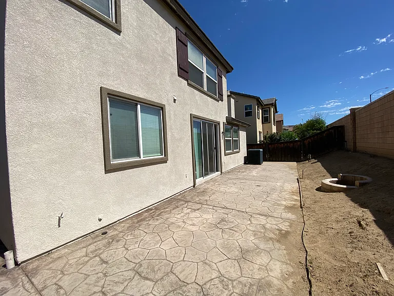 1393 Veronica Trl — Photo 27