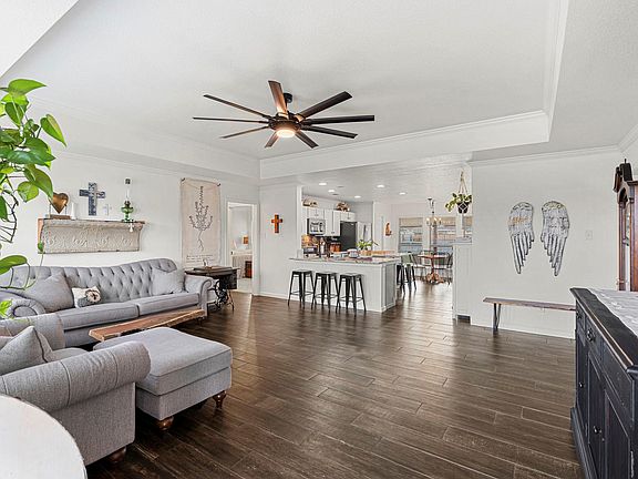 2nd image of 12106 Laws Rd