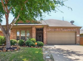 417 Partridge Dr, Aubrey, TX 76227