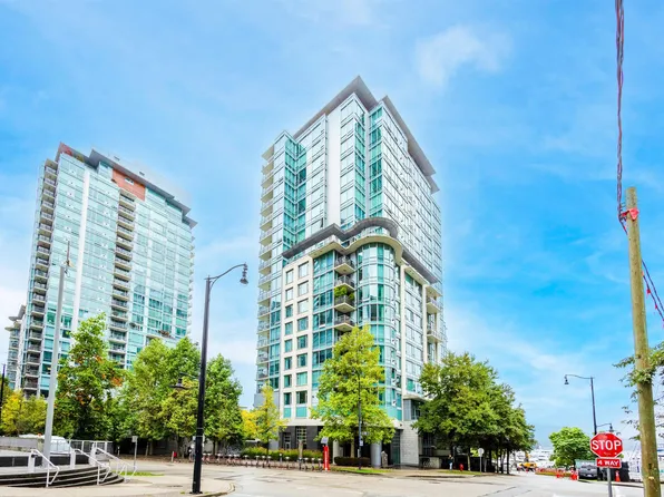 499 Broughton St Unit 407, Vancouver, BC V6G 3K1
