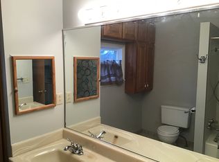 1208 S Central Ave, Chanute, KS 66720