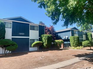 1053 7th Ave APT 3, Longview, WA 98632