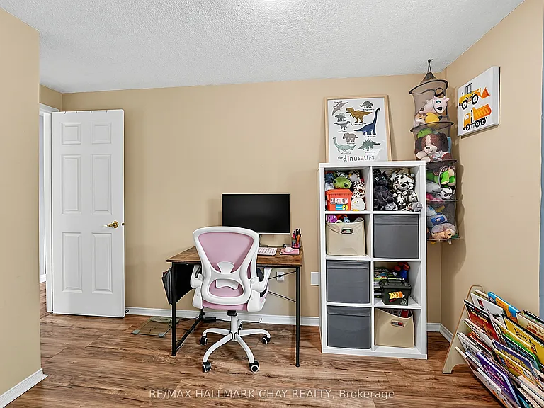 109 Wessenger Dr — Photo 18