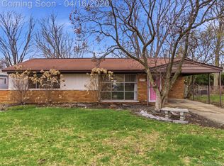 2674 Littletell Ave, West Bloomfield, MI 48324