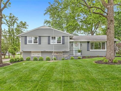 328 Sunset Blvd, Wadsworth, OH, 44281