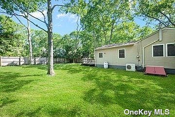 3rd image of 60 Squires Ave