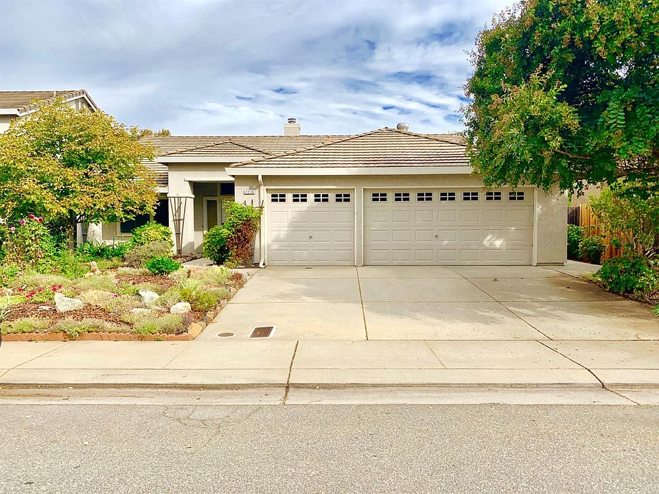 1st image of 2216 Meadowbrook Dr