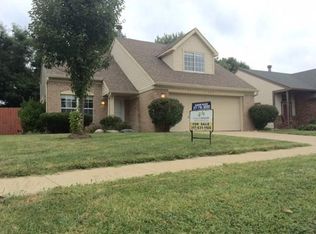 11093 Oakridge Dr, Fishers, IN 46038