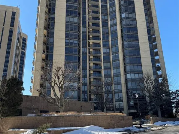 900 Palisade Ave APT 2201, Fort Lee, NJ 07024