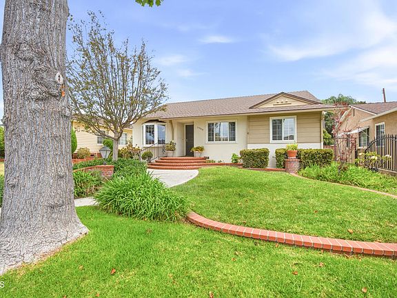 2nd image of 15359 La Salos Dr