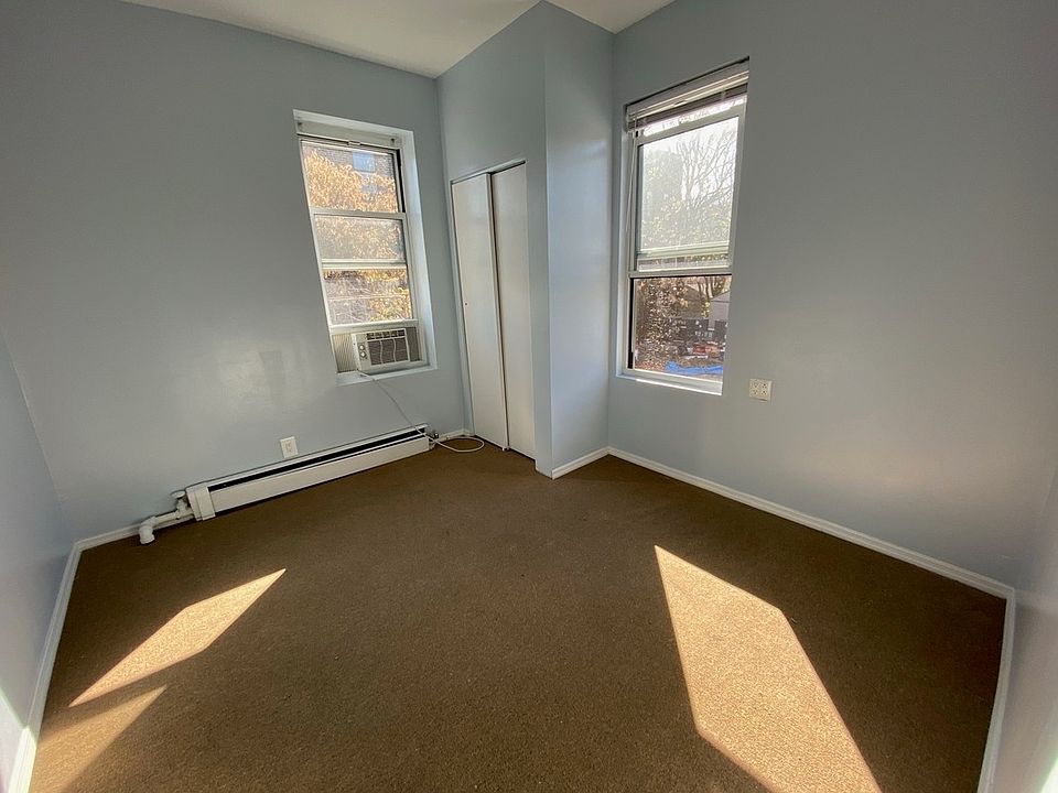 2nd image of 28-43 Steinway St #3F