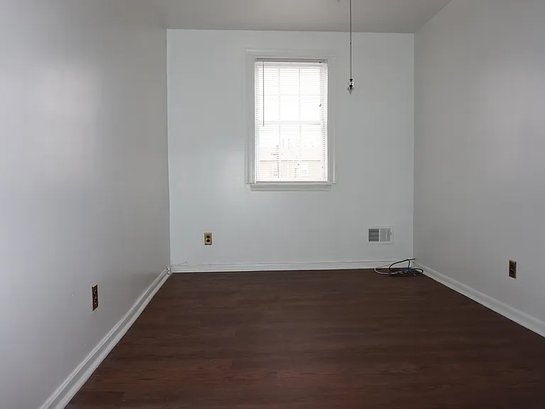931 N Central Ave — Photo 18