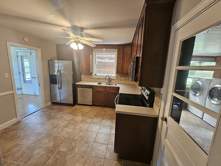 8252 N Mayfield Ln — Photo 5