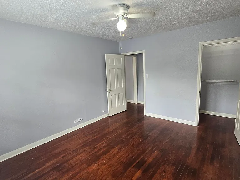 504 Elmhurst Ave #3 — Photo 11