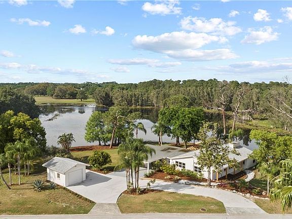 2nd image of 154 Pine Isle Dr
