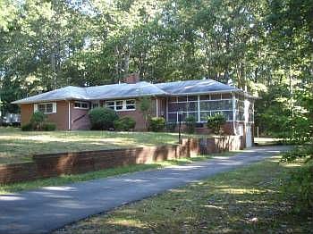 1st image of 2117 Tuckaway Ln