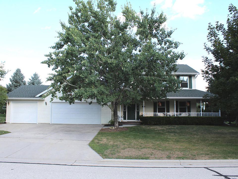 1st image of 719 S Hills Dr
