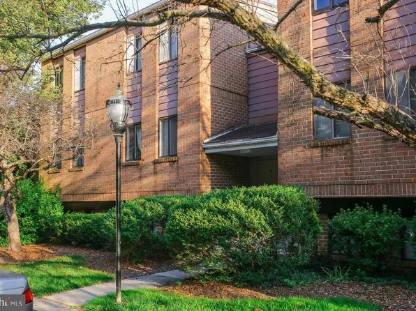 5 Windblown Ct Unit 301, Baltimore, MD 21209