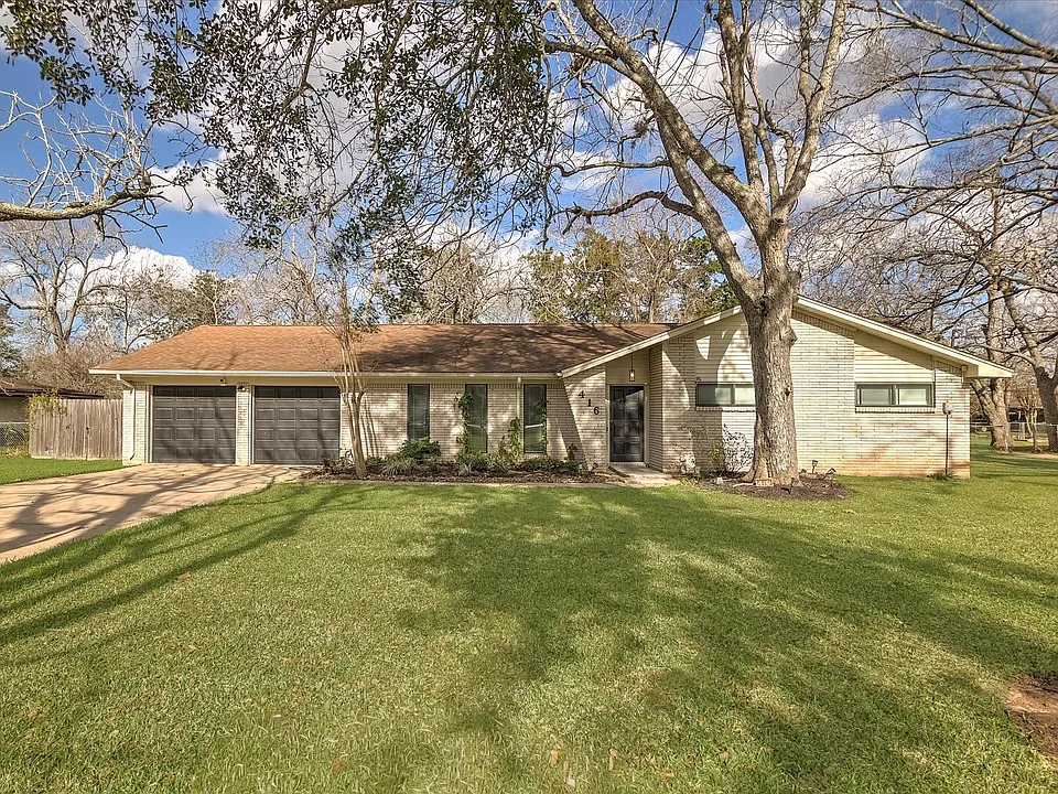 416 Southern Oaks Dr