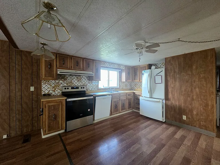 28750 Rocky Rd — Photo 12