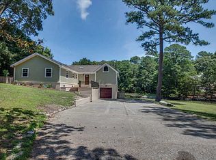 1221 N Point Ln, Virginia Beach, VA 23452