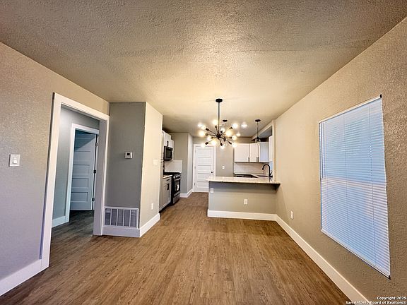 5th image of 270 CLIFFWOOD DR