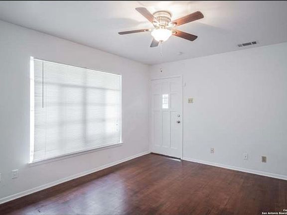 3rd image of 418 Byrnes Dr