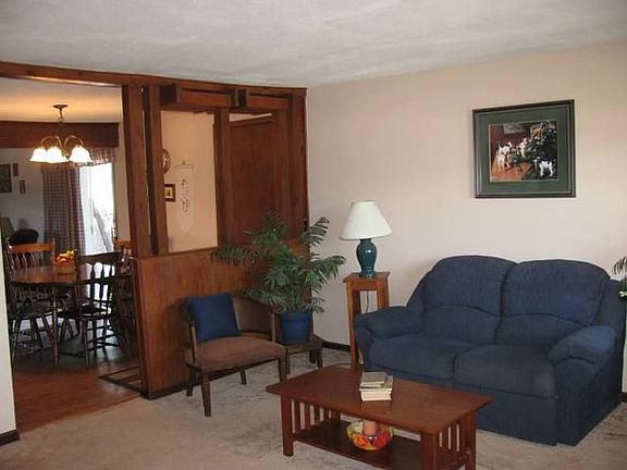 3rd image of 6208 W McArthur Ln