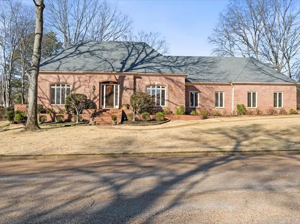 341 Riveredge Dr W, Cordova, TN 38018