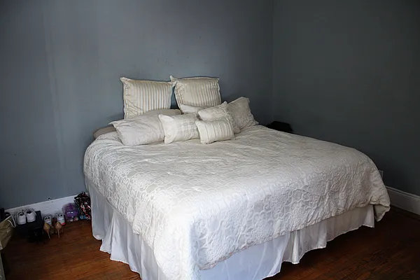 Rented by Luxor Homes & Investment Realty | media 12