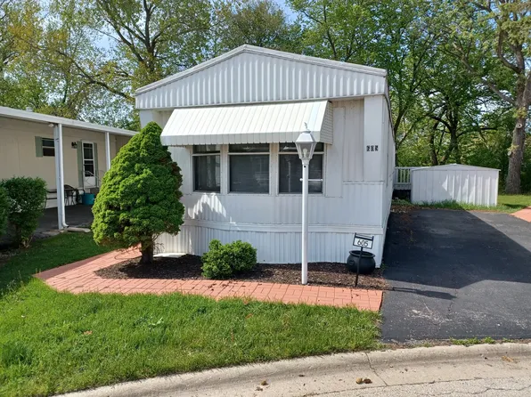 605 Terrace Dr, Crystal Lake, IL 60014