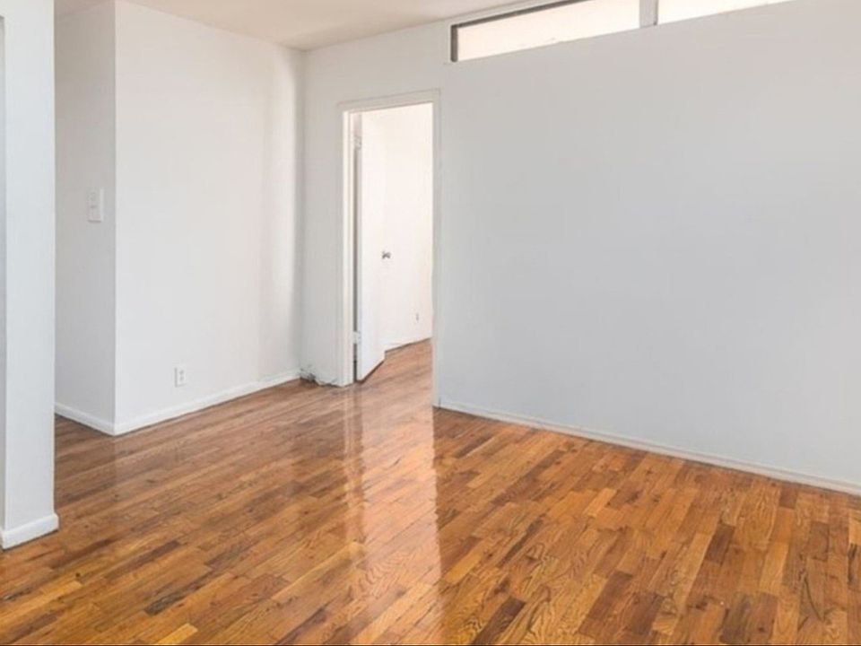 1st image of 229 E 29th St #6