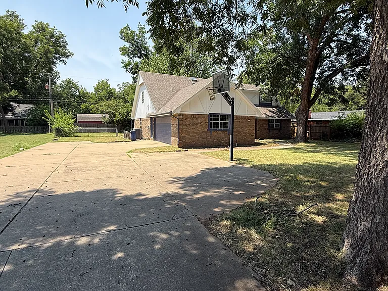 1414 N Wildwood Dr — Photo 18