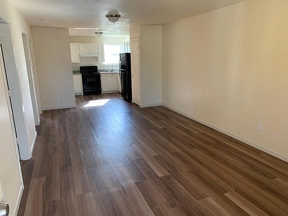 4th image of 1420 Green Shadow Dr #A