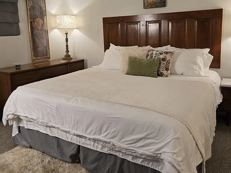 Bedroom with 2 Dressers