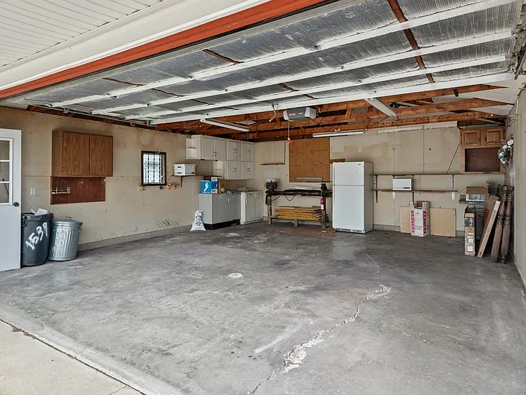 1539 W Monroe St — Photo 10