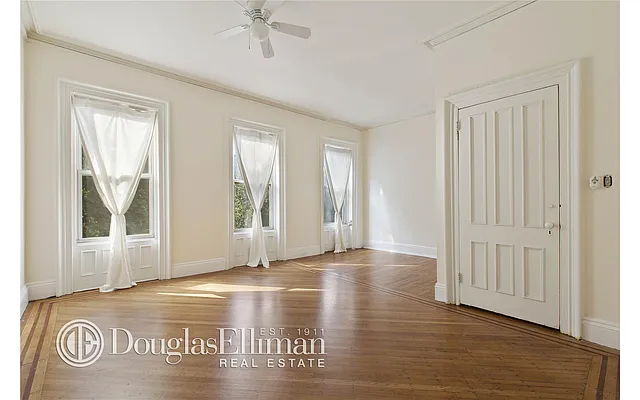 Rented by Douglas Elliman | media 19