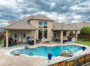 964 Pumpkin Rdg, Eagle Point, OR 97524