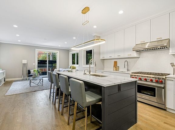 3rd image of 2506 N Southport St #1