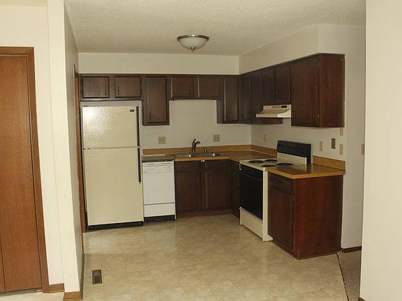 5th image of 307 Opal Cir #309