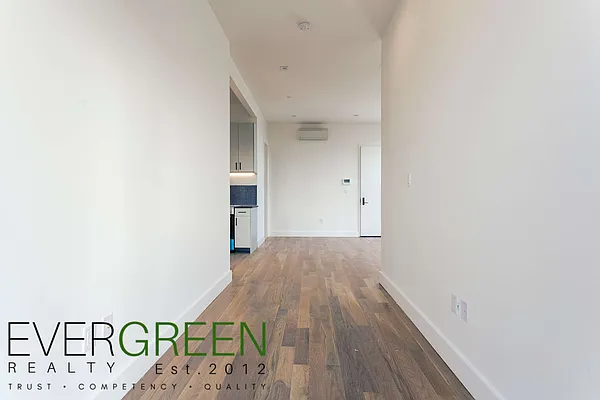 Rented by Evergreen Apartments BK | media 19