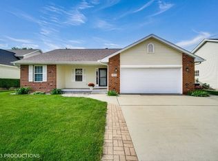 353 Cori Ct, Valparaiso, IN 46383