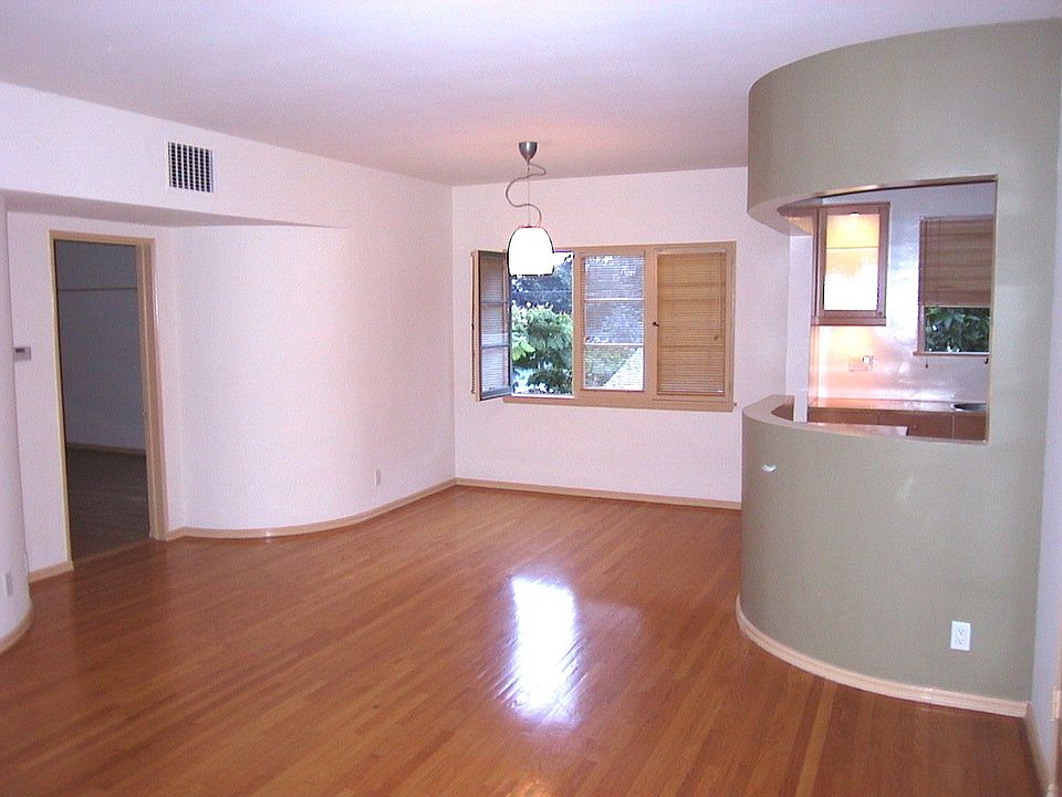1st image of 907 14th St APT 3