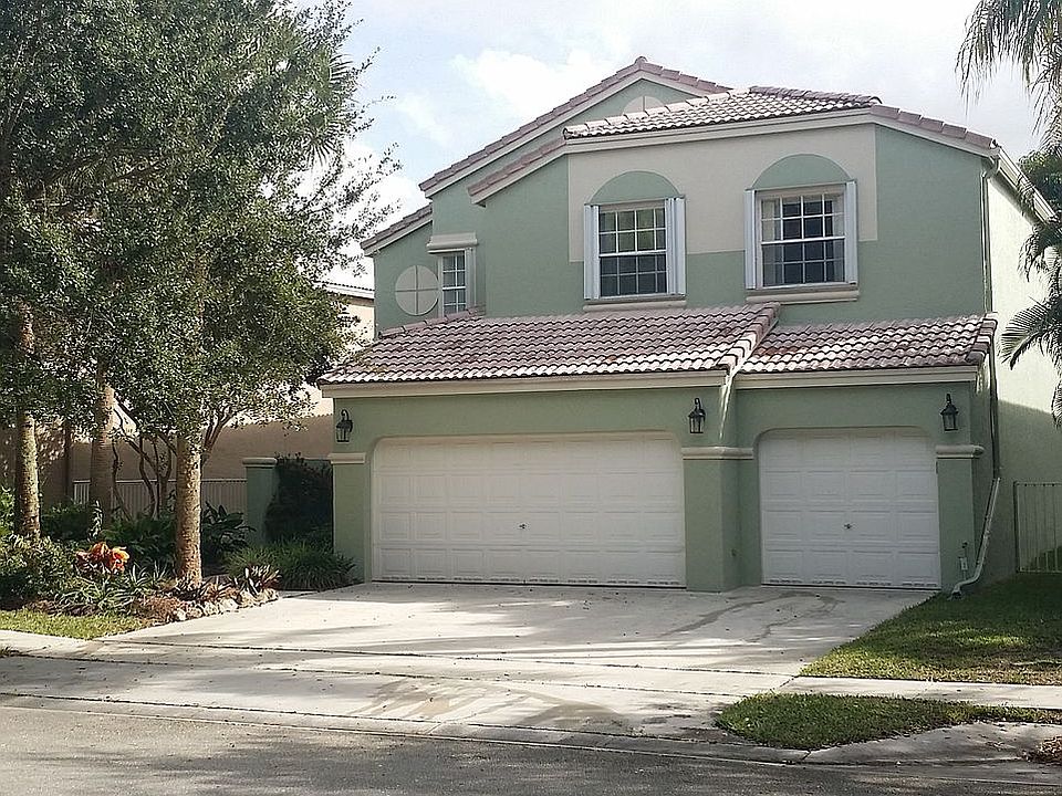 1st image of 447 NW 156th Ln