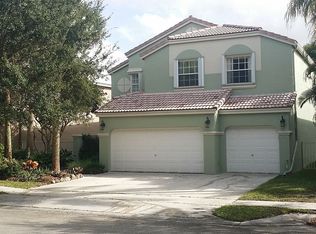 447 NW 156th Ln, Pembroke Pines, FL 33028